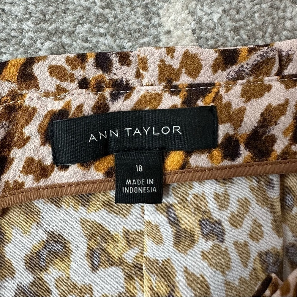 Ann Taylor Blush Pink Leopard Print A-line Full Skirt - Picture 3 of 4